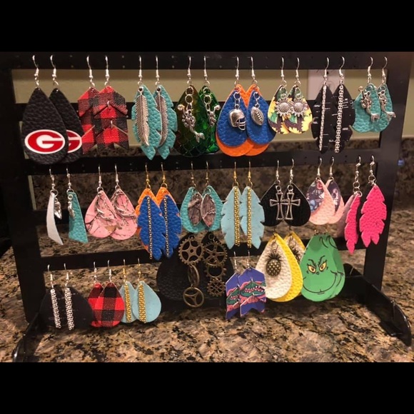 Meet your posher🍒🍒🍒🍒 Hi everyone 😘😘 - Picture 4 of 4